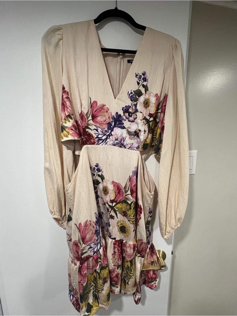 Express side cut out Floral V-Neck Cream Midi Dress